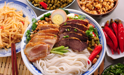 黑鼻子桂林米粉加盟