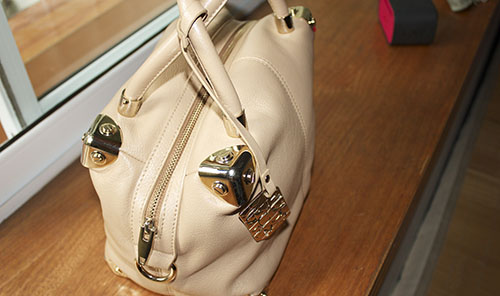 高美高女包加盟