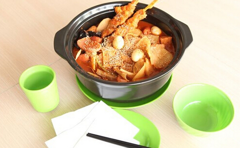 小厨娘辣糊糊加盟