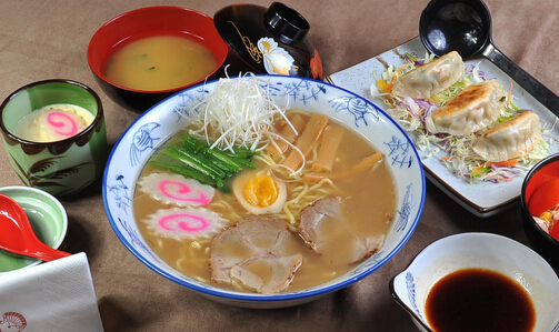 博多豚屋拉面加盟