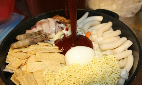 首尔798年糕火锅加盟