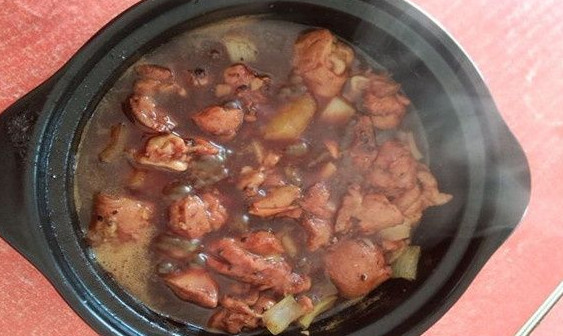 辣啦辣啦黄焖鸡米饭加盟