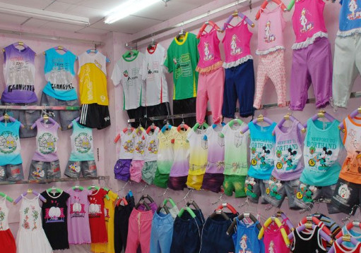 快乐屋童装加盟