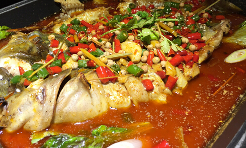 彼酷哩烤全鱼加盟