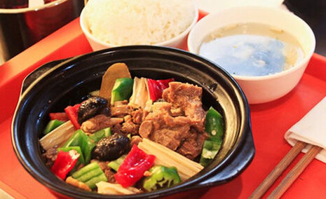 扇味黄焖鸡米饭加盟