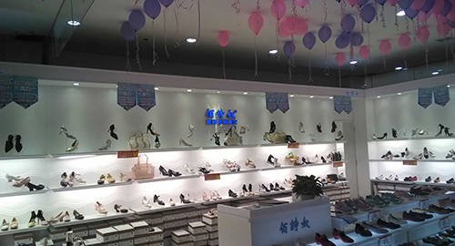 佰诗奴女鞋加盟