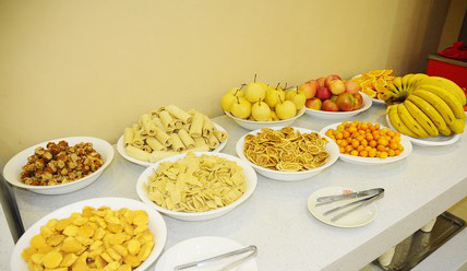 吉乐吉旋转小火锅加盟