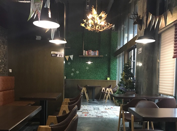 斯塔克披萨加盟店