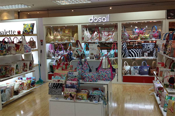 多彩汇女包加盟