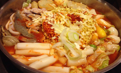 辛明堂洞年糕火锅加盟