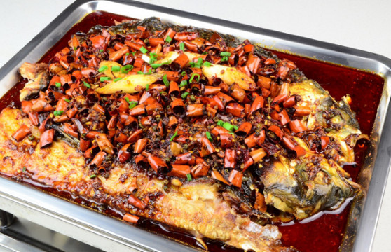 莲年有鱼碳烤鱼加盟