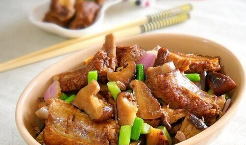 奉天排骨米饭加盟