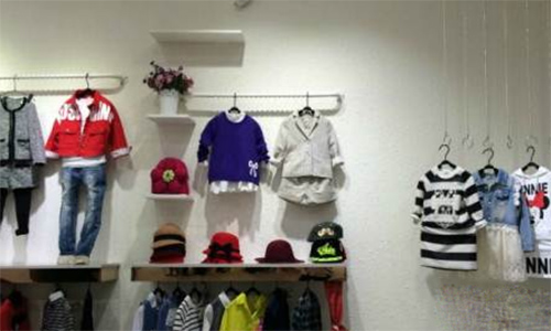钻石童年童装加盟店