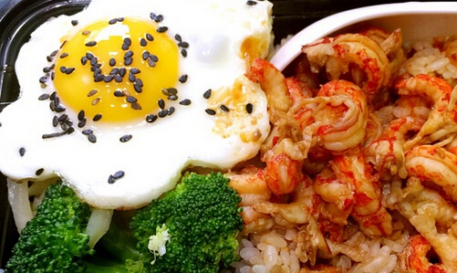 郑文琪龙虾盖浇饭加盟