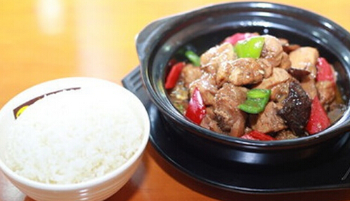 一品香黄焖鸡米饭加盟