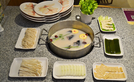 江小渔斑鱼火锅加盟