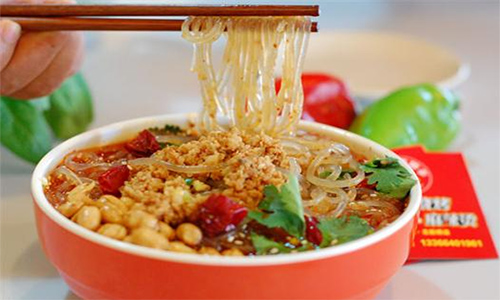 妙口香酸辣粉加盟