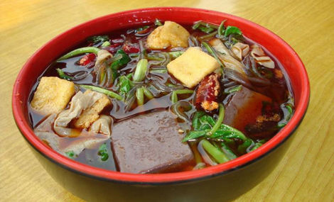 名川佬麻辣烫加盟