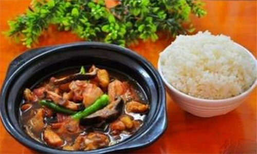 一品轩黄焖鸡米饭加盟