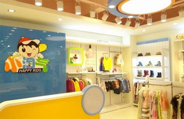 小淘气童装加盟店