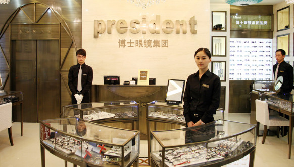 博士眼镜加盟