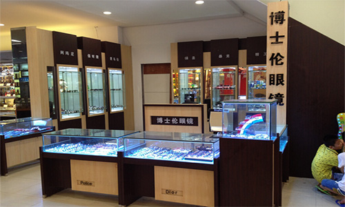 博士伦眼镜加盟店