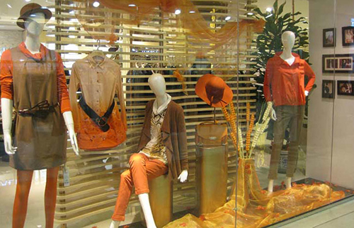 莉佳丽女装加盟