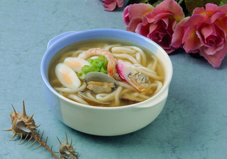 悦丫丫过桥米线加盟