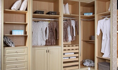 美澳衣柜加盟店