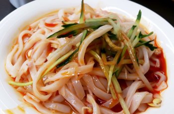 宜洛绝凉皮加盟