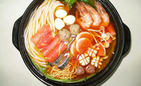 超越砂锅麻辣烫加盟