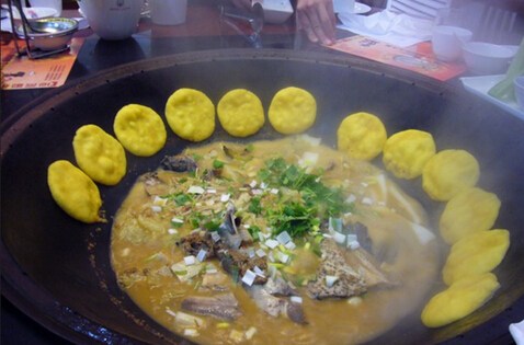 大锅大灶柴火鱼加盟店