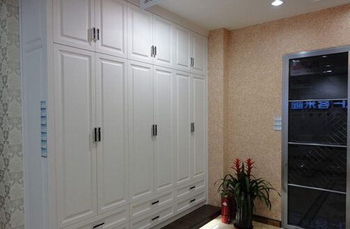 客来福衣柜加盟店