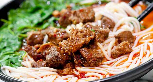 云之玉过桥米线加盟店