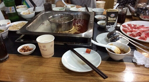 巴鼎火锅加盟店