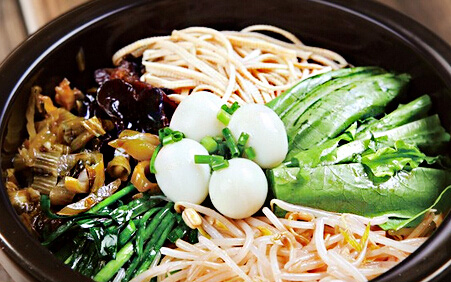 满街香过桥米线加盟