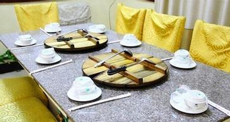 老渔湾笨锅炖加盟店