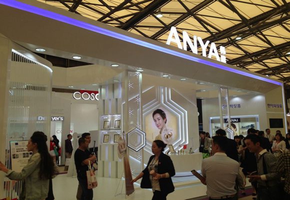 韩雅化妆品加盟店