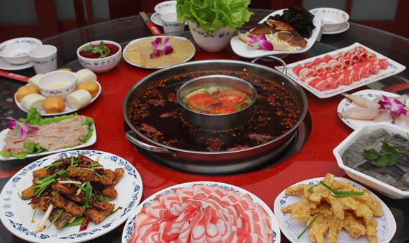 渝禾庄火锅加盟店