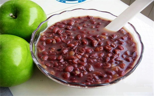 六月雪糖水店加盟