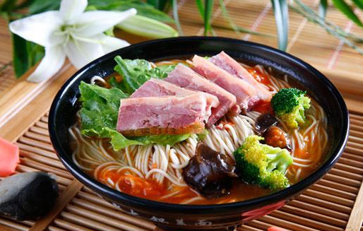 世世香锅盖面加盟