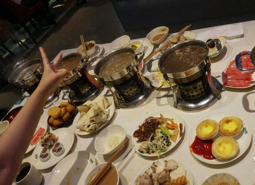 靓煮小海鲜自助火锅加盟