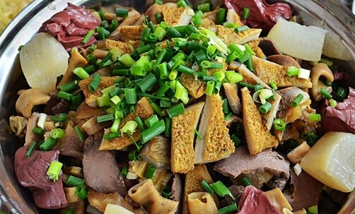 牛三藏牛杂火锅加盟