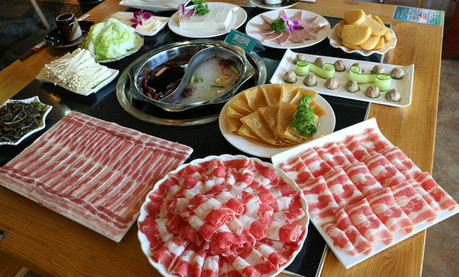 龙腾火锅加盟店