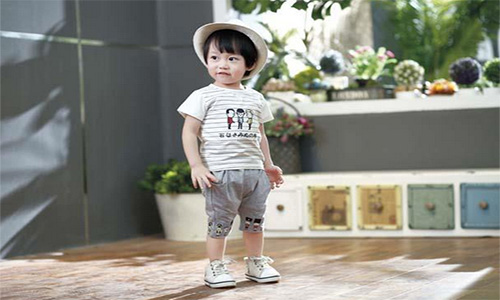 钻石童年童装加盟