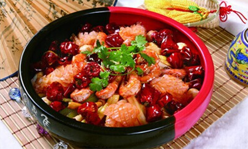 时尚频道麻辣香锅加盟