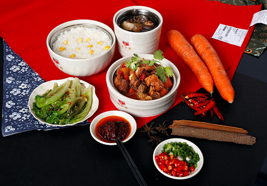 禾花香快餐加盟