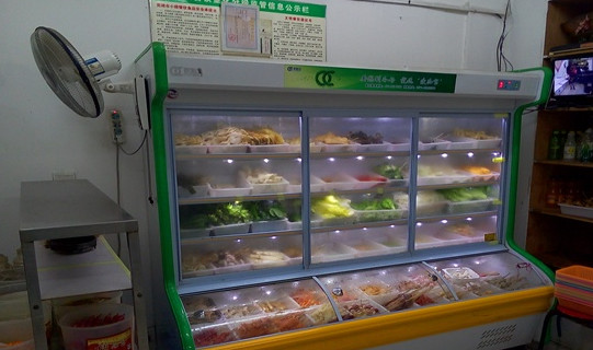 红旗大个子麻辣烫加盟