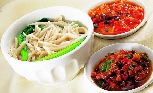 张君鸡汤刀削面加盟