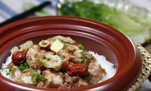 依立紫砂煲仔饭加盟